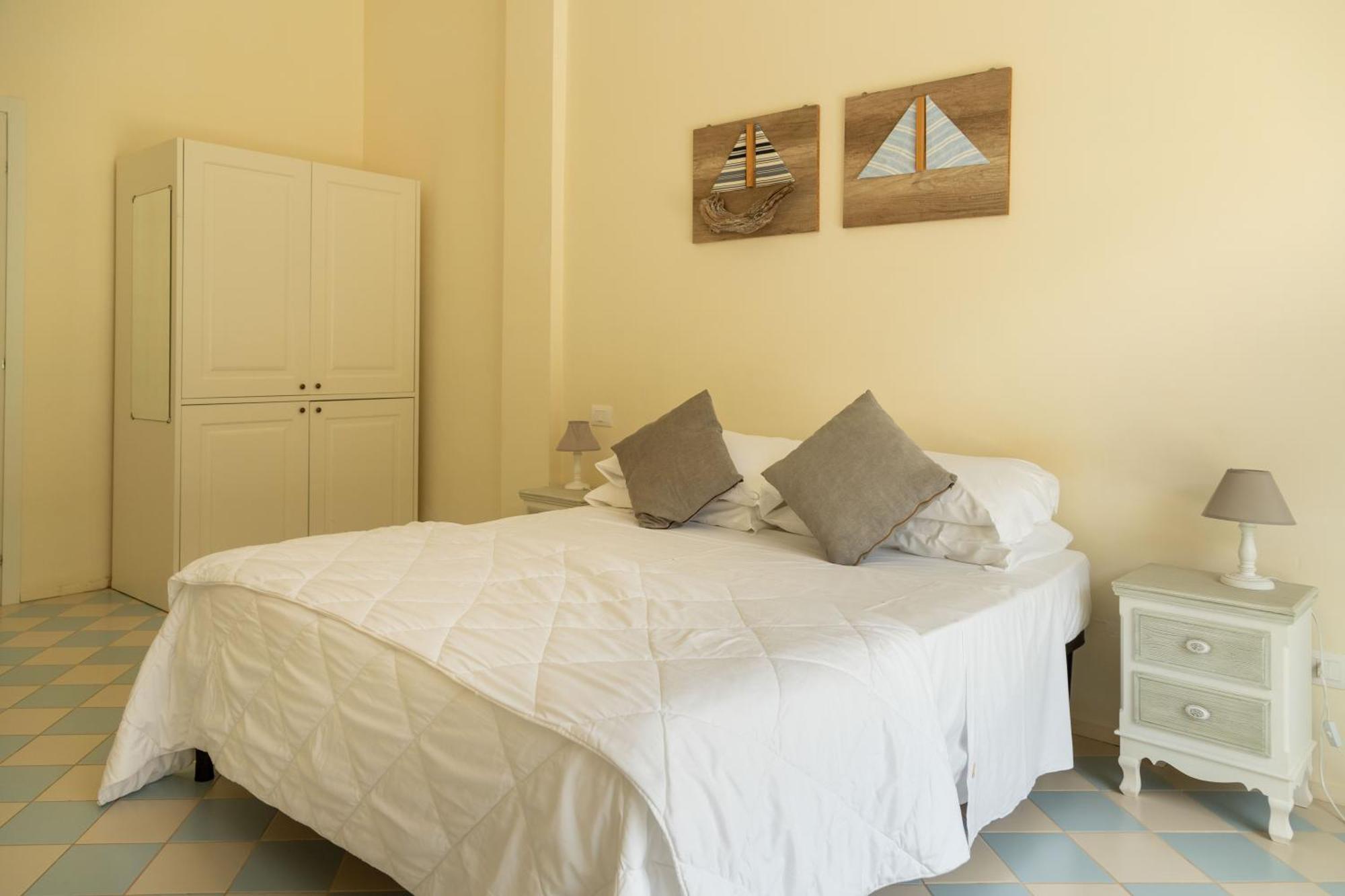 Hotel Ah Premium Baia Dei Faraglioni Mattinata Exterior foto