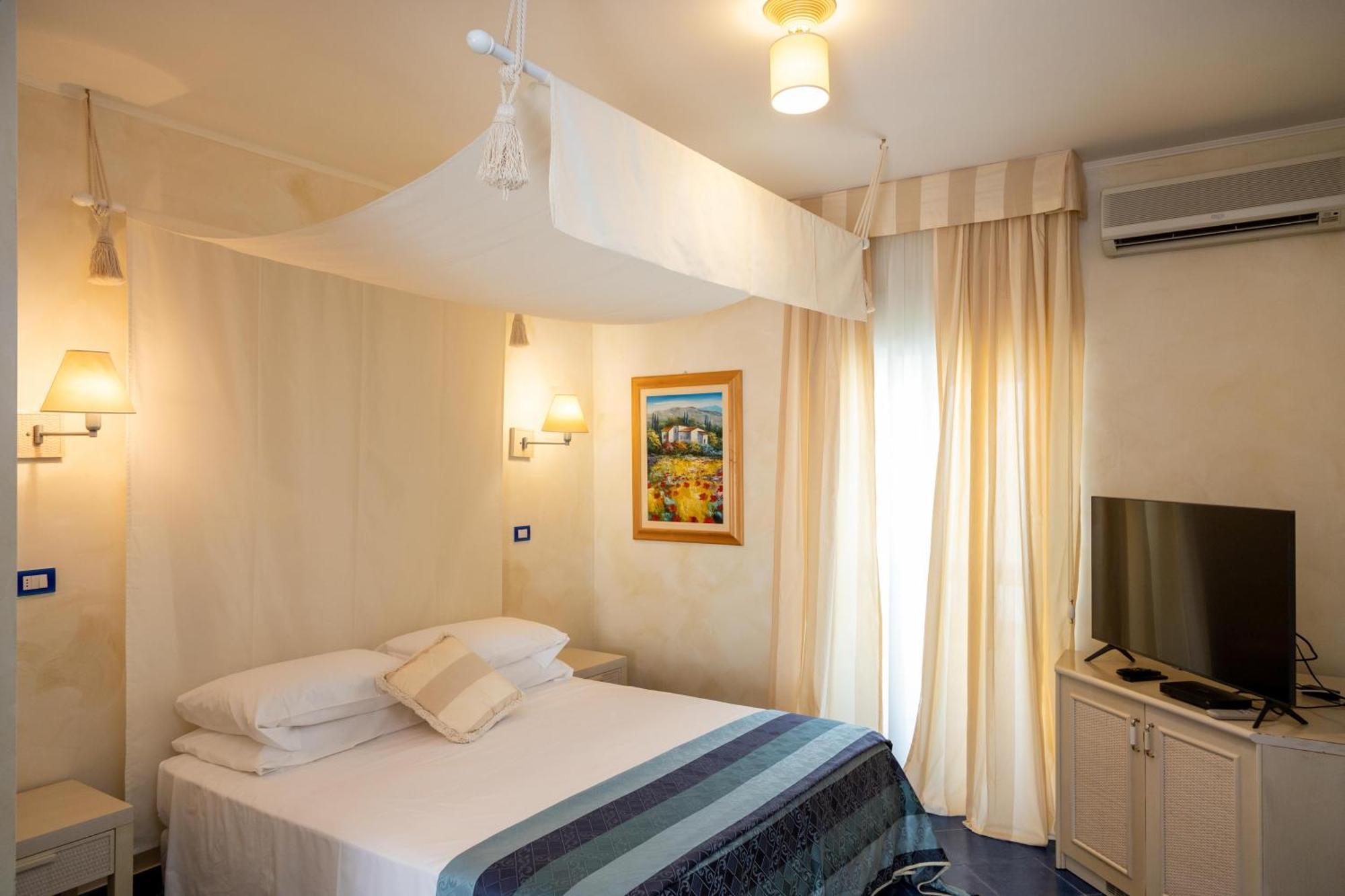 Hotel Ah Premium Baia Dei Faraglioni Mattinata Exterior foto